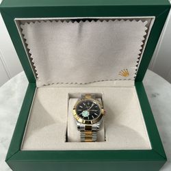 Oyster perpetual datejust black and Goldie