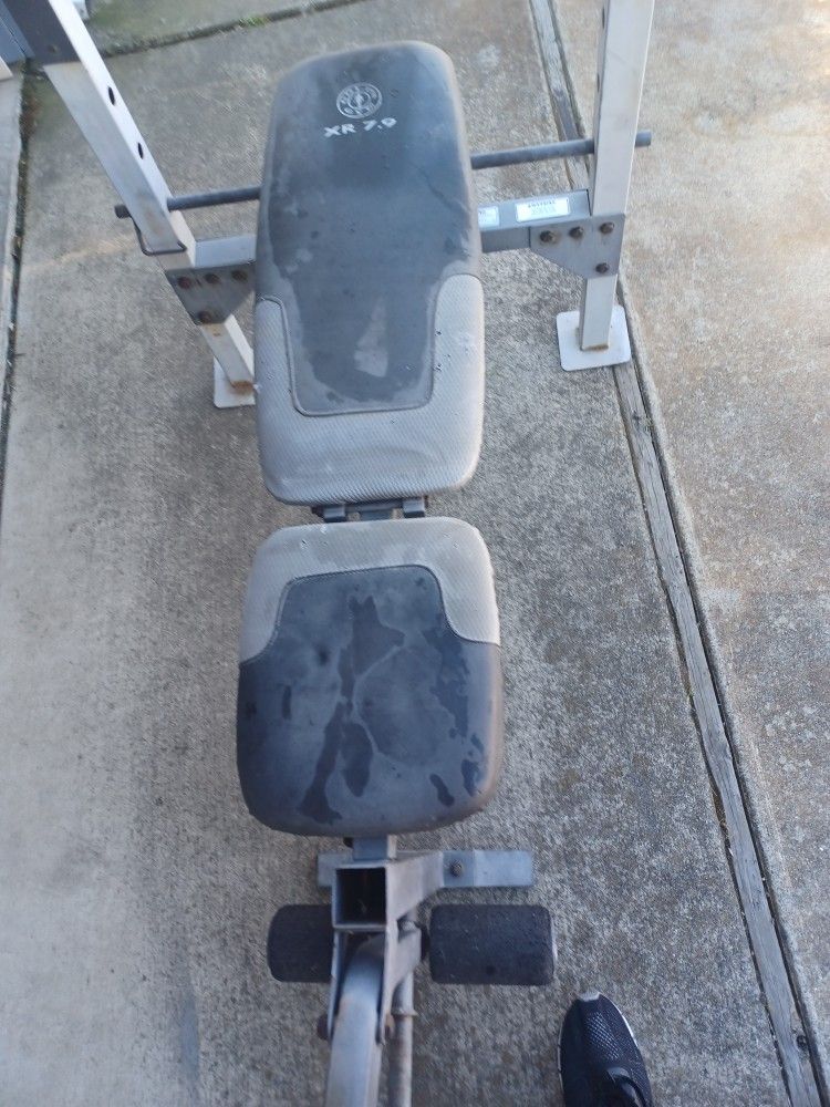 Gold's Gym Xr7.9 Weight Bench