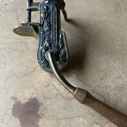 Counter-Mount Corkscrew Machine (Estate Bronze Cockscrew Machine)