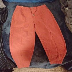 No boundaries. Size 11