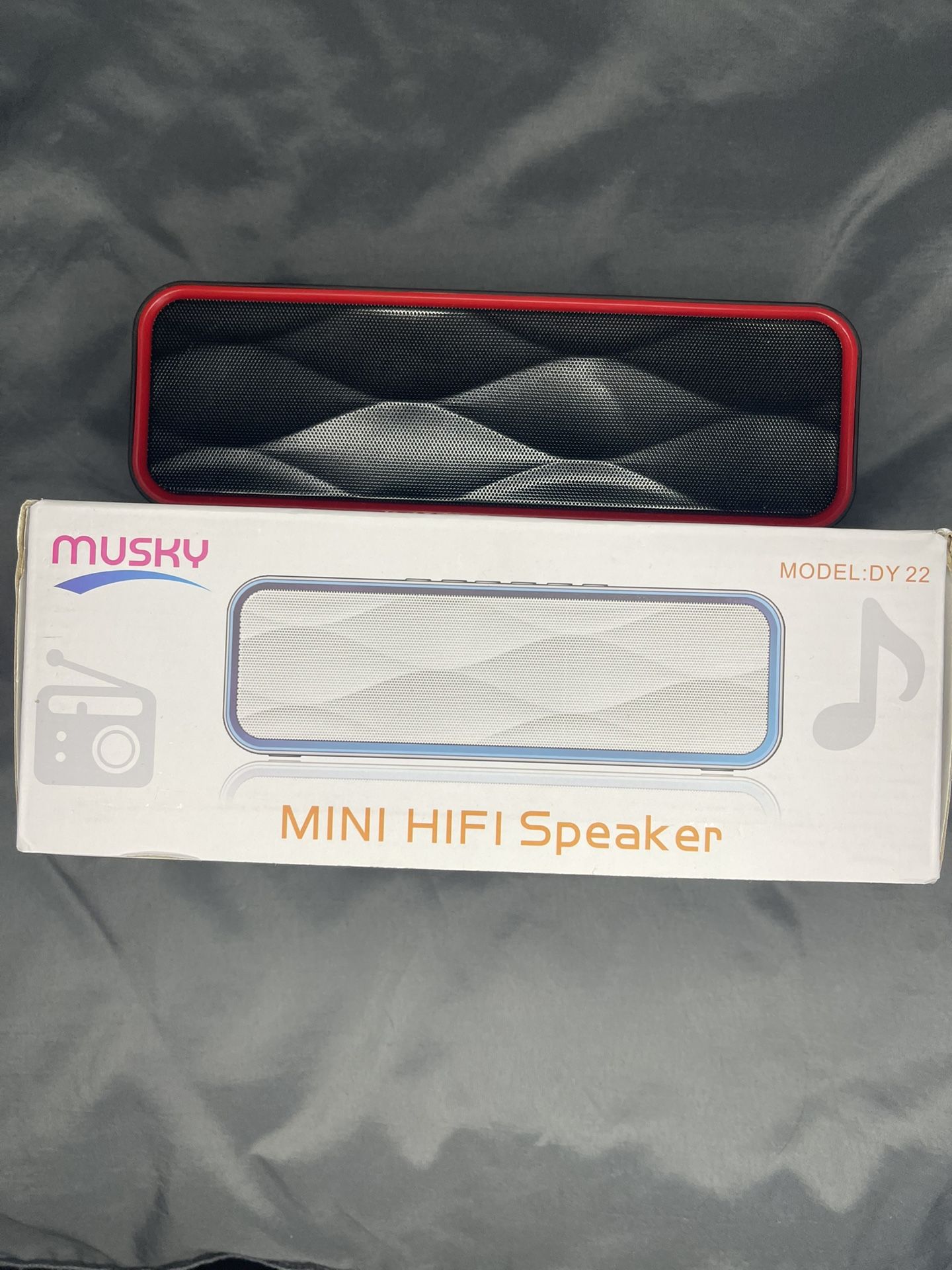 MUSKY Red Bluetooth Speaker