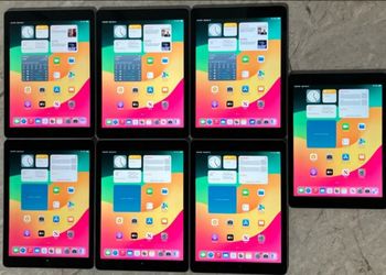 APPLE IPAD AIR LIKE NEW (FREE DELIVERY NEARBY)