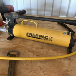 Hydraulic hand pump Enerpac