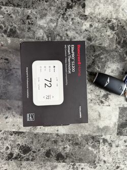 Honeywell Home - ElitePRO S1200 Smart Thermostat ( Price Negotiable)