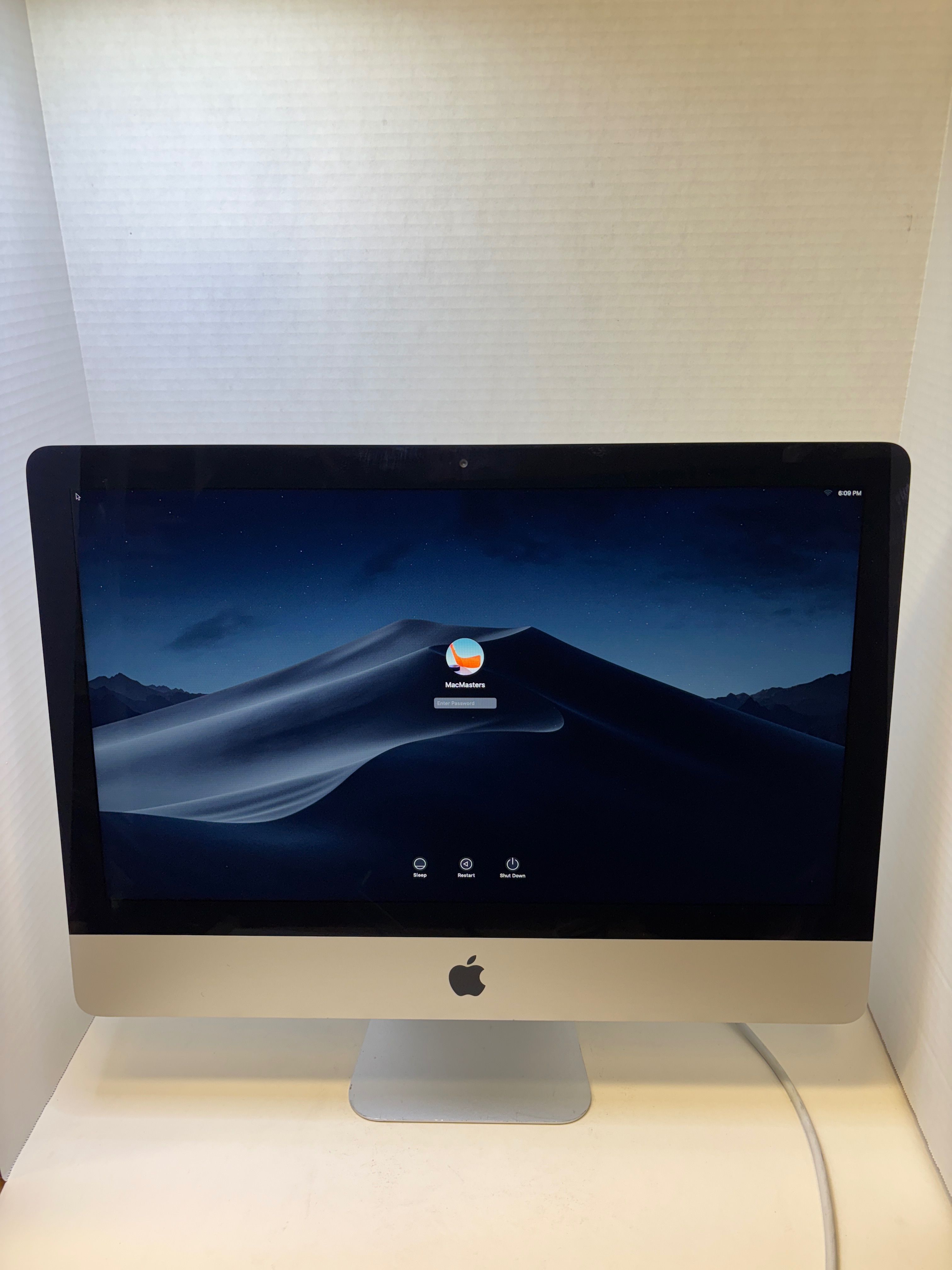iMac 21.5", Intel Core i5, 8GB RAM