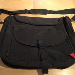 Laptop/IPad Tote Bag. Size 15”Wide x12”High x 6 1/2” Deep