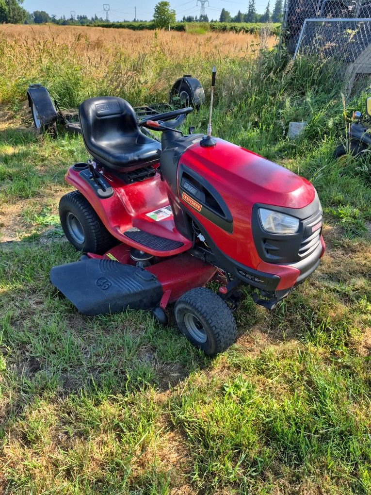 Craftsman Riding Lawn Mower Yt3000 21hp. 46inch.