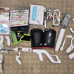 Nintendo Wii Bundle Lot