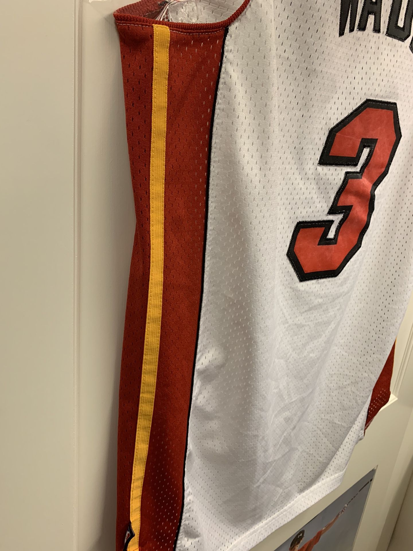 Stunning Hardwood Classics Dwayne Wade Miami Heat Jersey!! for Sale in  Roswell, GA - OfferUp