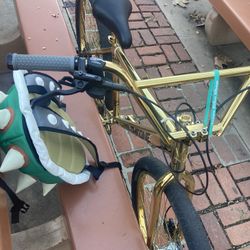 throne gold custom 29in