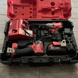 Milwaukee M18 Drill Set + Battery/Charger