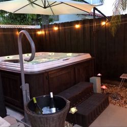 6 Persons Jacuzzi ( Strong Spas) Costco