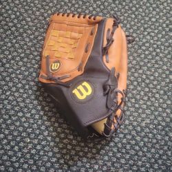 Wilson Baseball Glove