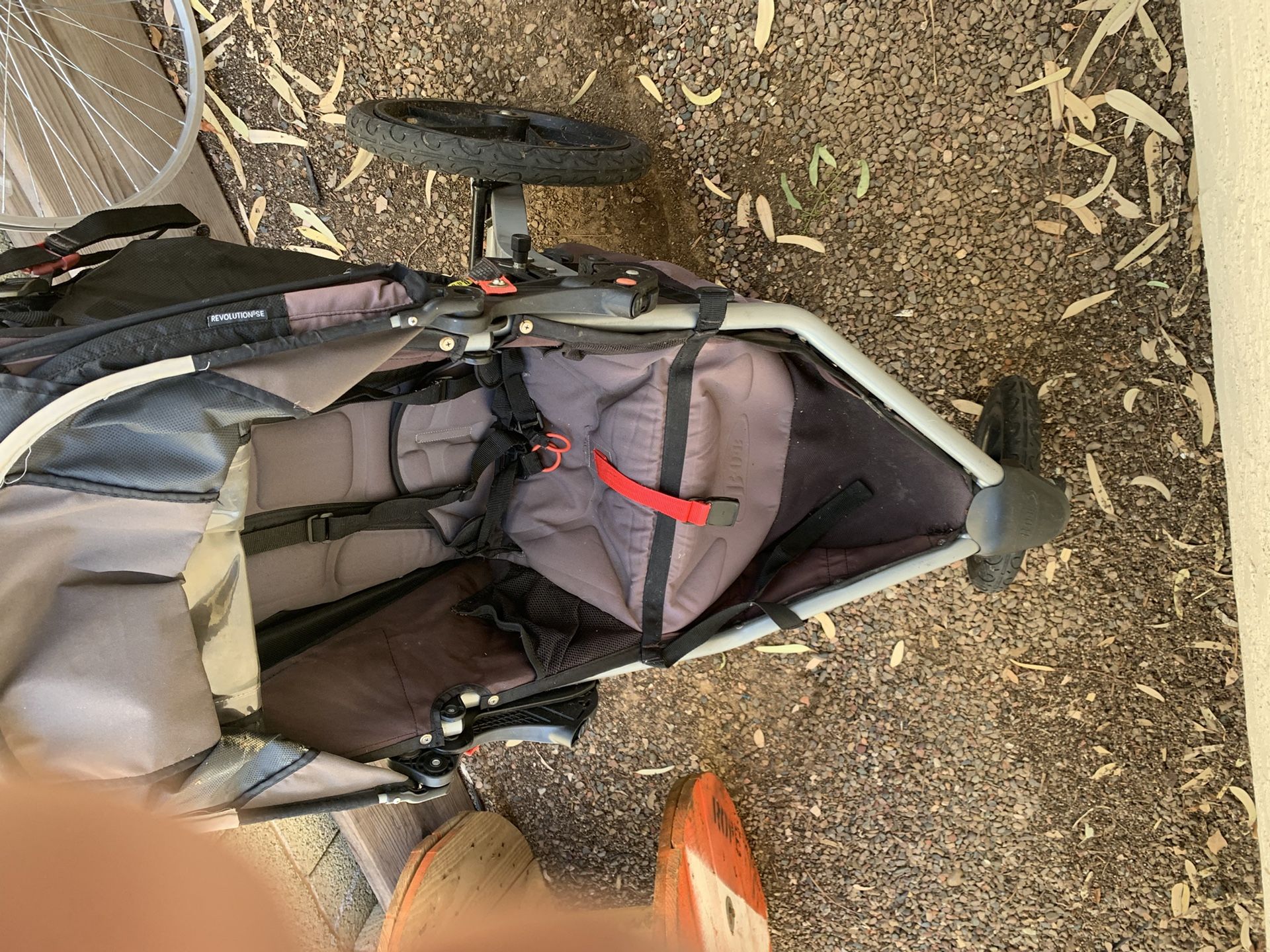 Jogging stroller