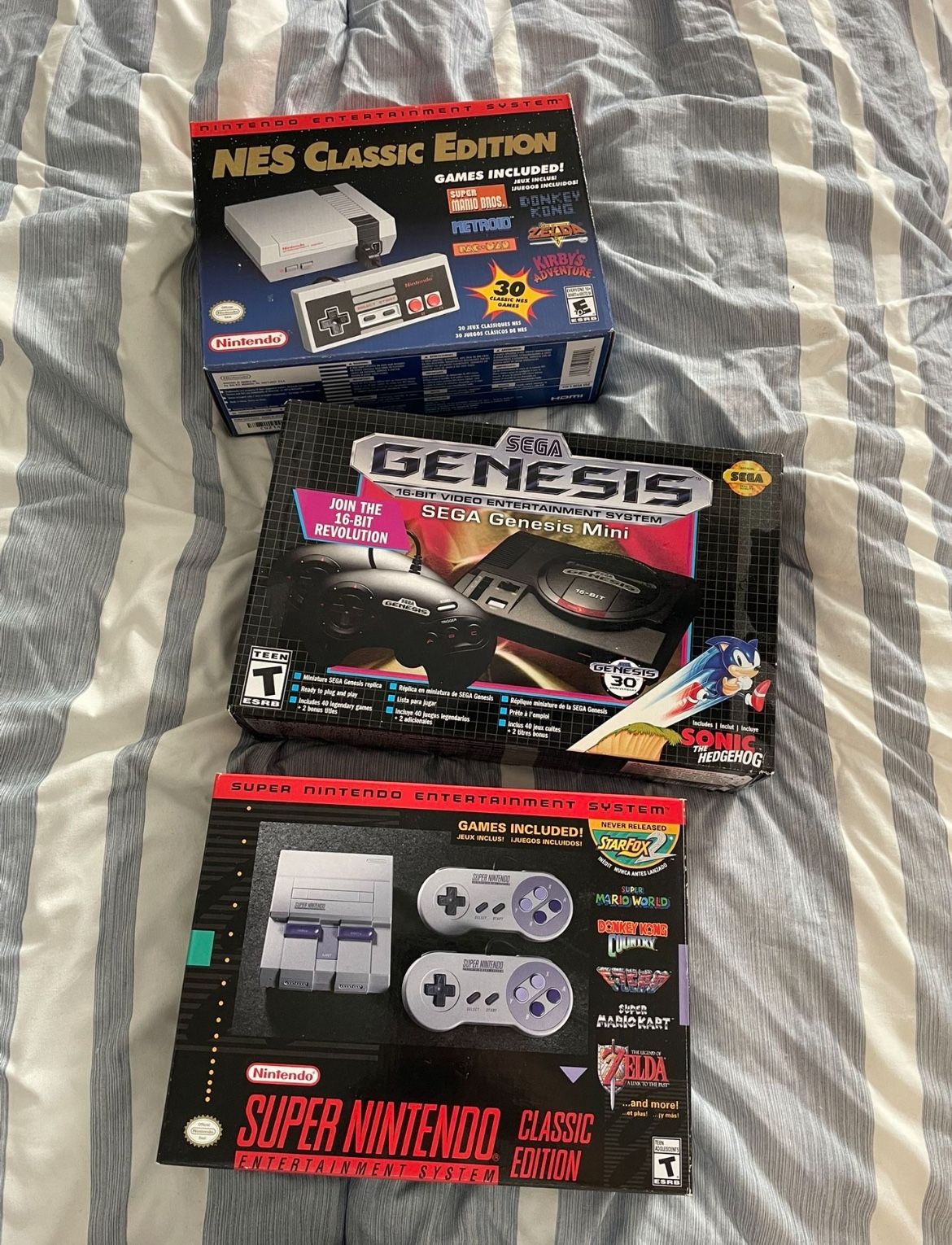 Super Nintendo, NES Classic , Sega Genesis mini 