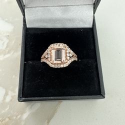 14KT Rose Gold 3.10 Ct Morganite & Diamond Ring