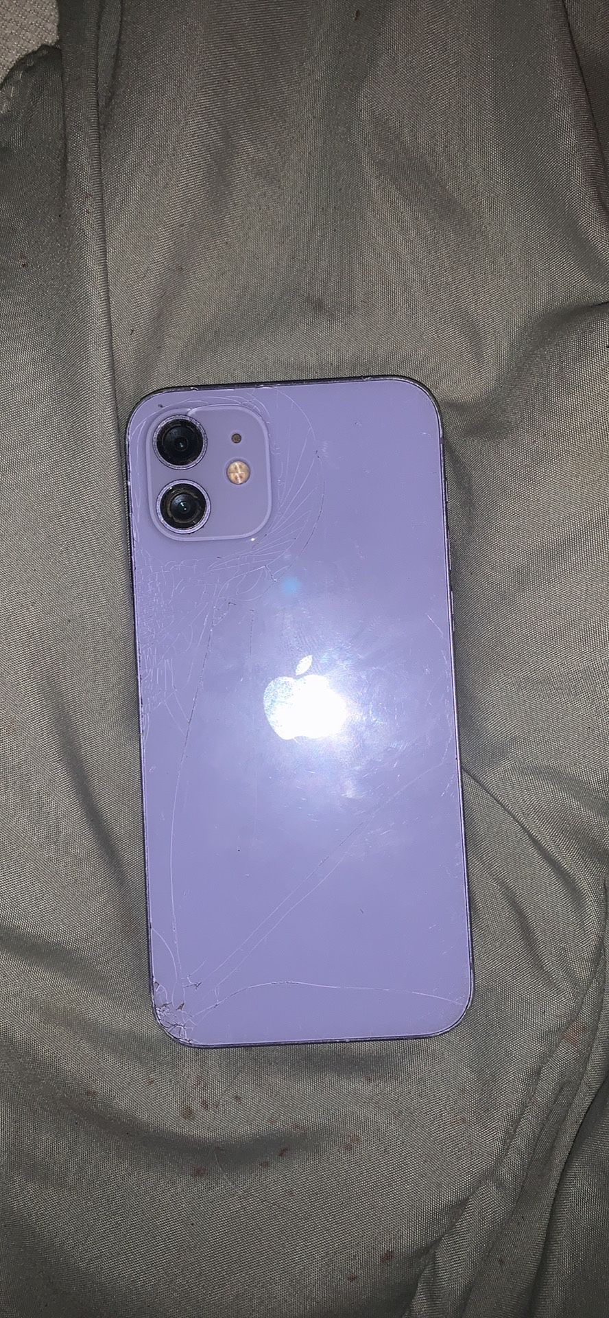 iphone 12 (purple)