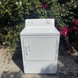 GE Gas dryer In Excellent Condition🕊️