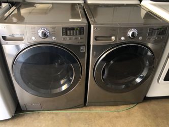 LG Washer and Gas Dryer Set
