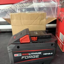 MILWAUKEE M18 18V Lithium-Ion REDLITHIUM FORGE HD 12.0 Ah Battery Pack
