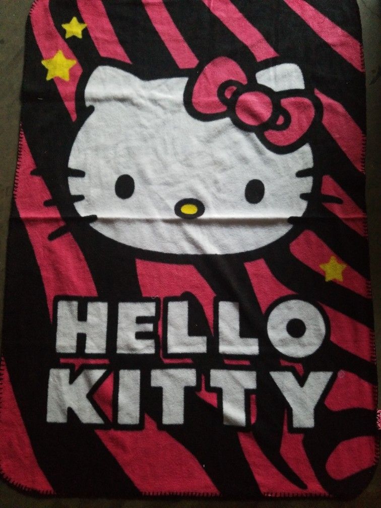 Hello Kitty Blanket