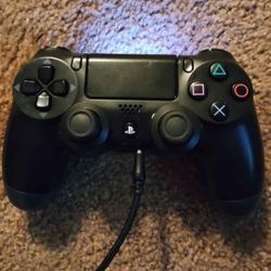 PS4 Controller (Like New ) 