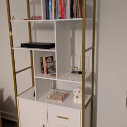 Living Room Bookshelf 