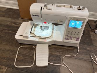 Brother SE600 Embroidery and Sewing Machine