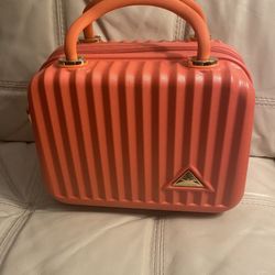 Triforce Beauty/travel Case
