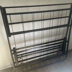 Twin Foldable Frame