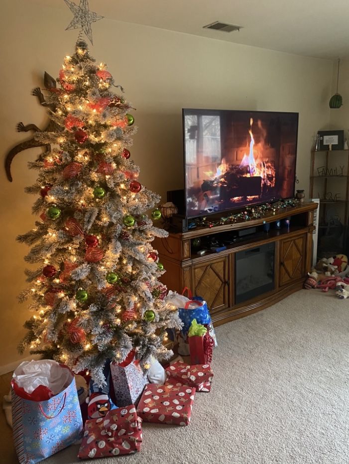 7ft Pre-lit Flocked Christmas tree