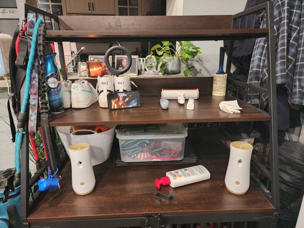 Dog Kennel/with Shelf