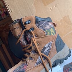 Boys Boots Size 1