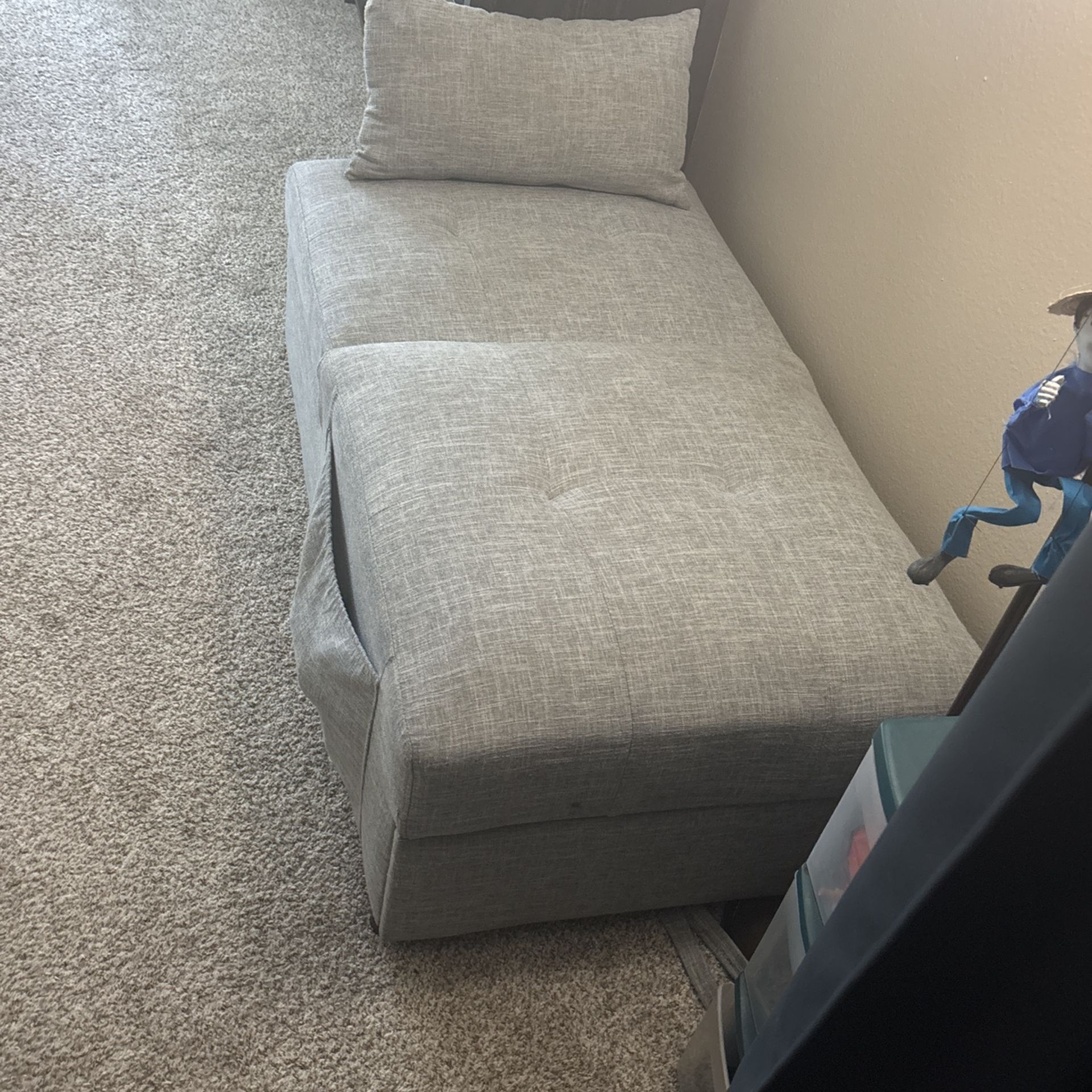 Chair/ Couch Bed