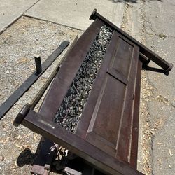 Queen Size Sturdy Bed Frame — No Screws 