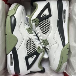 Jordan 4 Seafoam Green 
