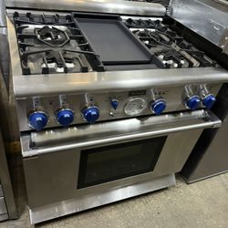 Thermador 36” Gas Range 