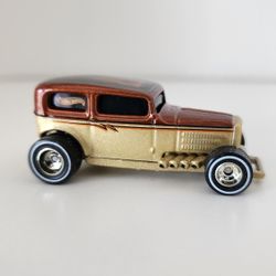 Hot Wheels Premium 1/64 roadster 1932 