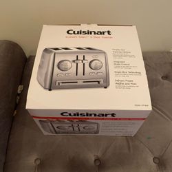 Cuisinart 4” slice Toaster