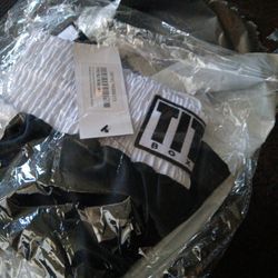 Medium Women's Title Black With White Boxing Shorts