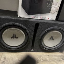 JL Audio Dual Speakers 