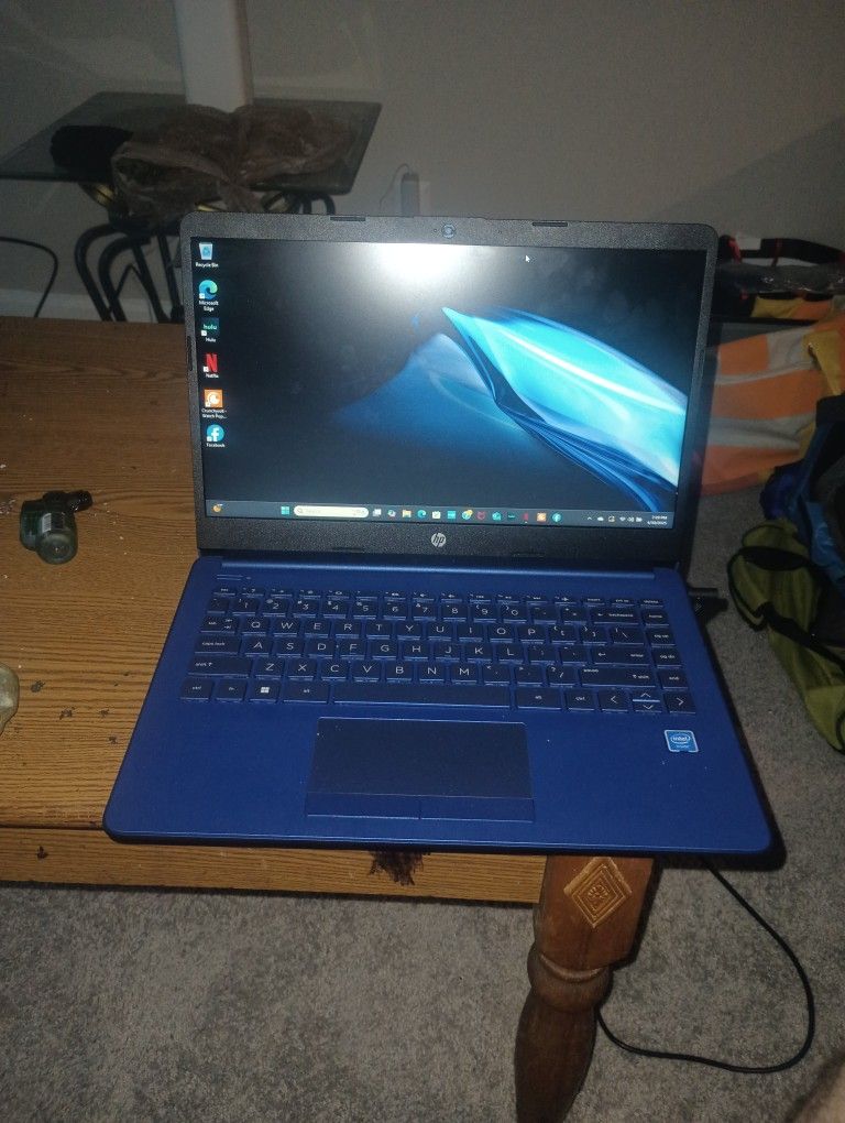 14 Inch HP Laptop