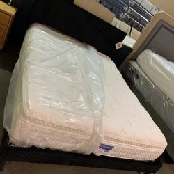 Queen Bed Frame With Mattress 