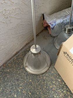 3 pendant lights. Brand new.