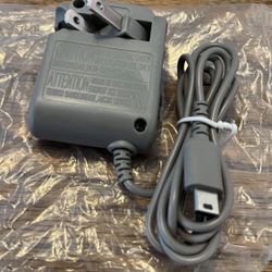New Charger For Nintendo DS Lite Game System  