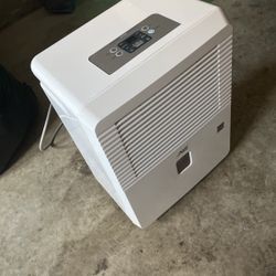 Dehumidifier 