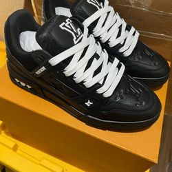 Lv Trainers
