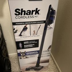 Shark Cordless Stick Vacuum Pet Hair Technology 