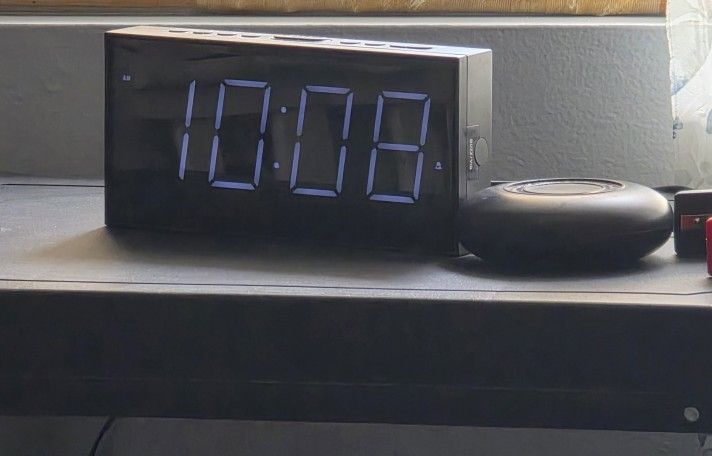 Alarm Clock For Hearing Impaired