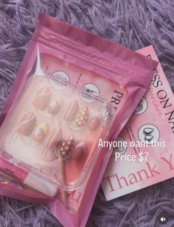 Press ons $7!!!